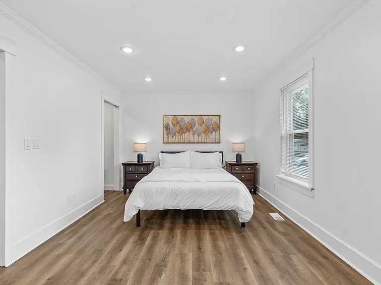803 Matthews Dr — Photo 22