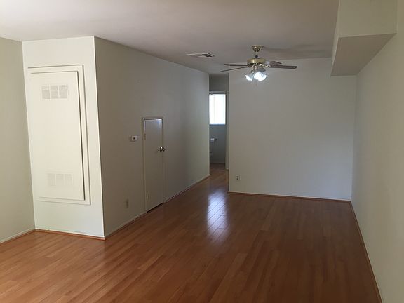 3rd image of 3340 Honolulu Ave APT 8