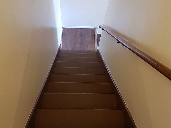 5th image of 1725 E 8th St #1725