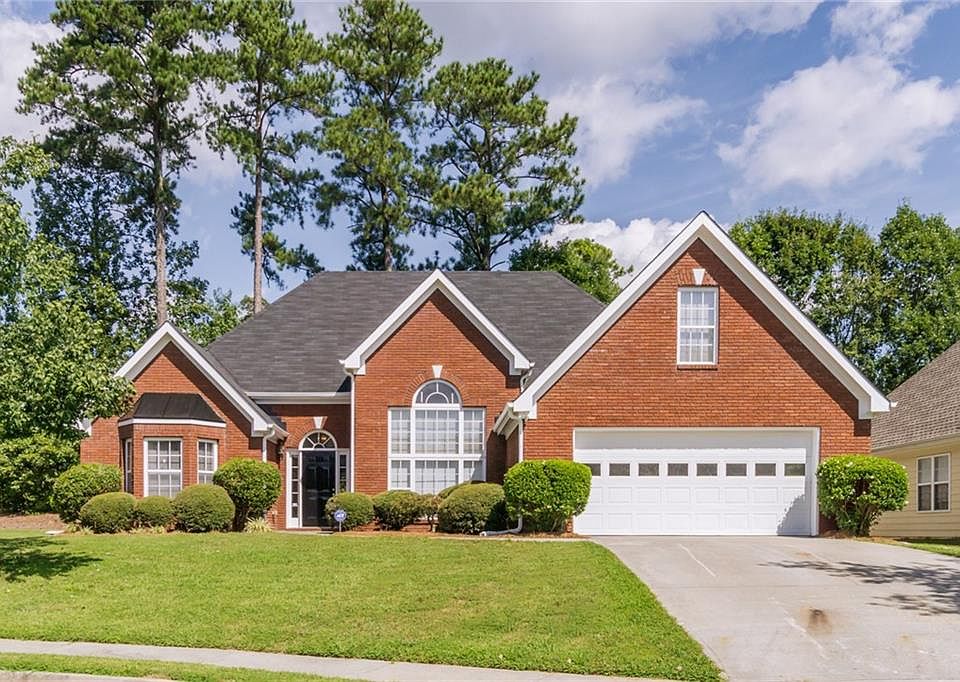 1st image of 429 Blue Creek Ln