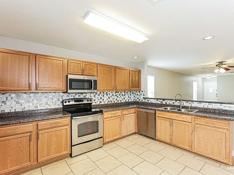 6026 Plumbago Pl — Photo 2