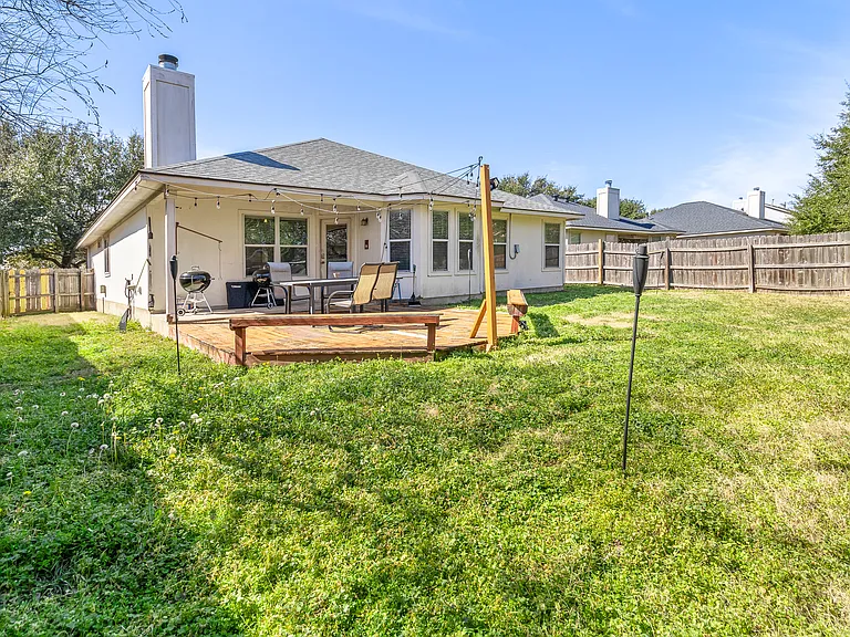 3711 Meadow View Dr — Photo 28
