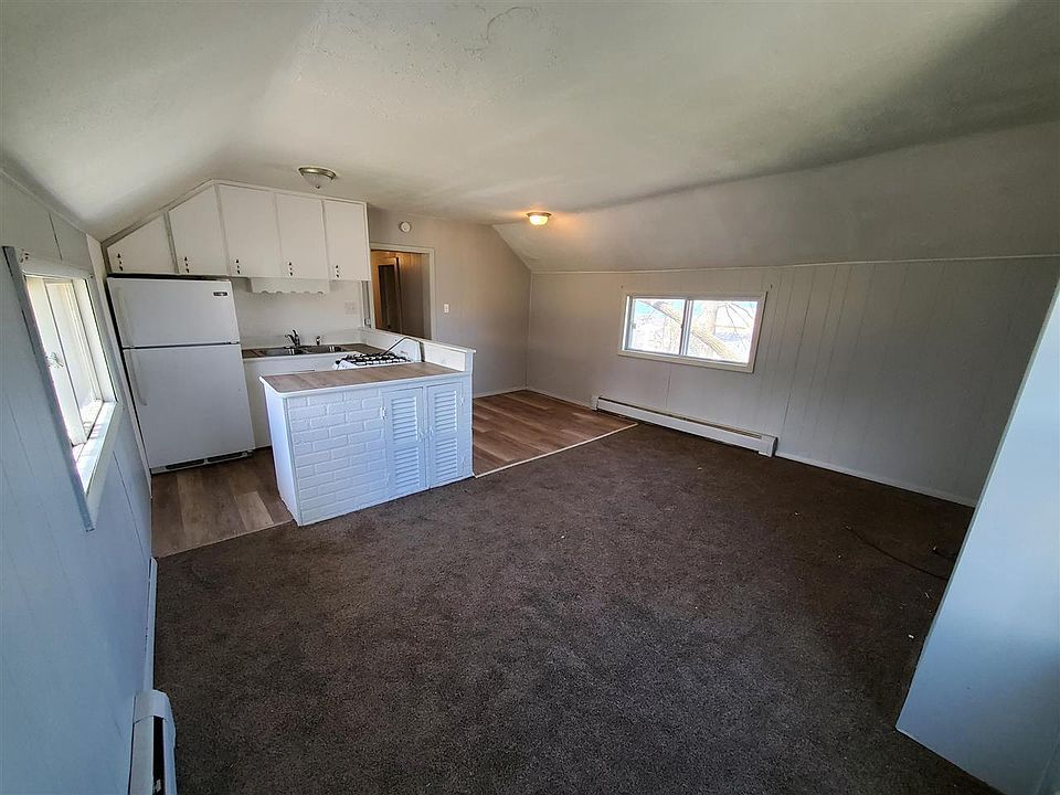 2nd image of 431 Beech St #Street1