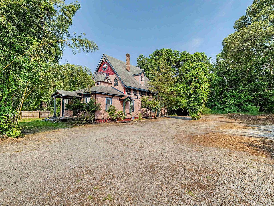 1st image of 504 S Mill Rd