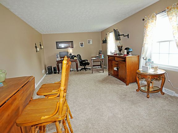 4th image of 200 Ironwood Dr