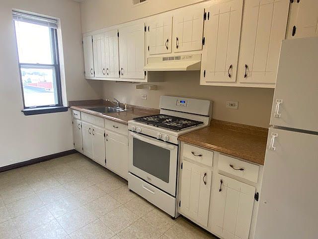 1st image of 2957 N Parkside Ave APT 3S