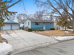 2398 Hampton Ave, Green Bay, WI 54311