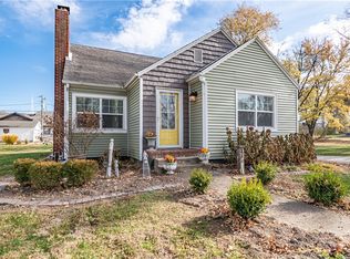 118 N 2nd St, Cowden, IL 62422