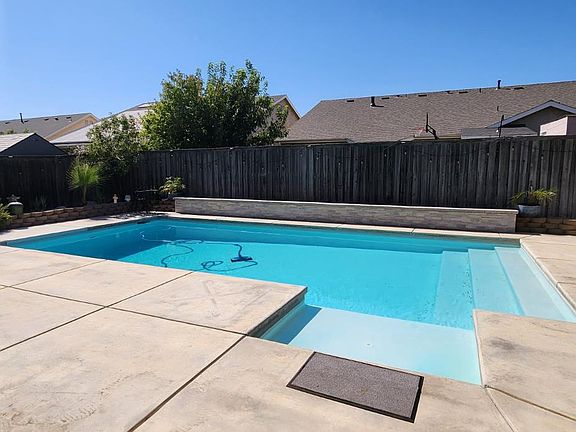 3rd image of 6617 E Lowe Ave