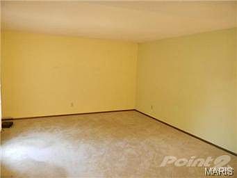 1st image of 3576 Queens Hill Dr