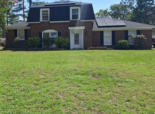 5839 Rivercroft Rd, Fayetteville, NC 28304