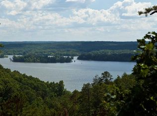 100 Sunset Dr, Waverly, TN 37185