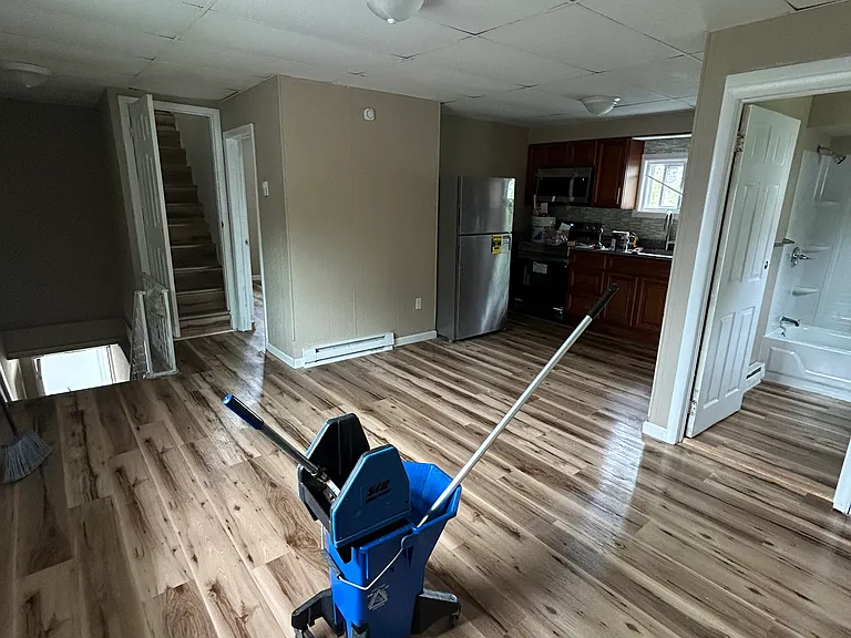 729 Moltke Ave #B — Photo 13