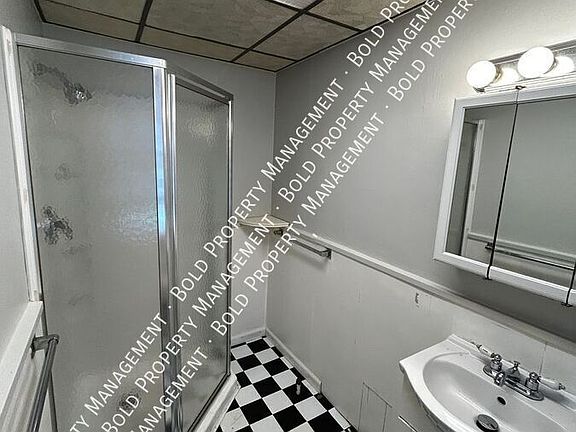 5th image of 233 Guilford St Floor 2