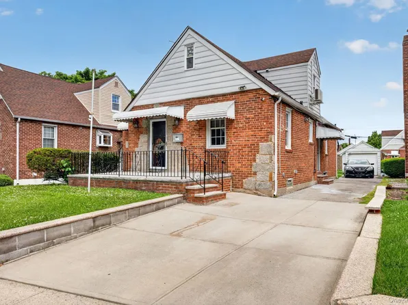 8311 Little Neck Parkway, Glen Oaks, NY 11004