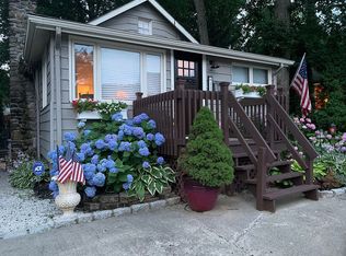 116 E Shore Rd, Denville, NJ 07834