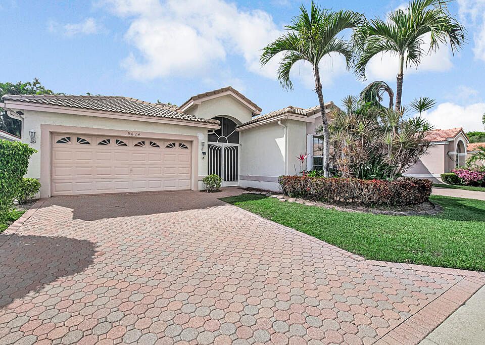1st image of 9624 Honeybell Circle