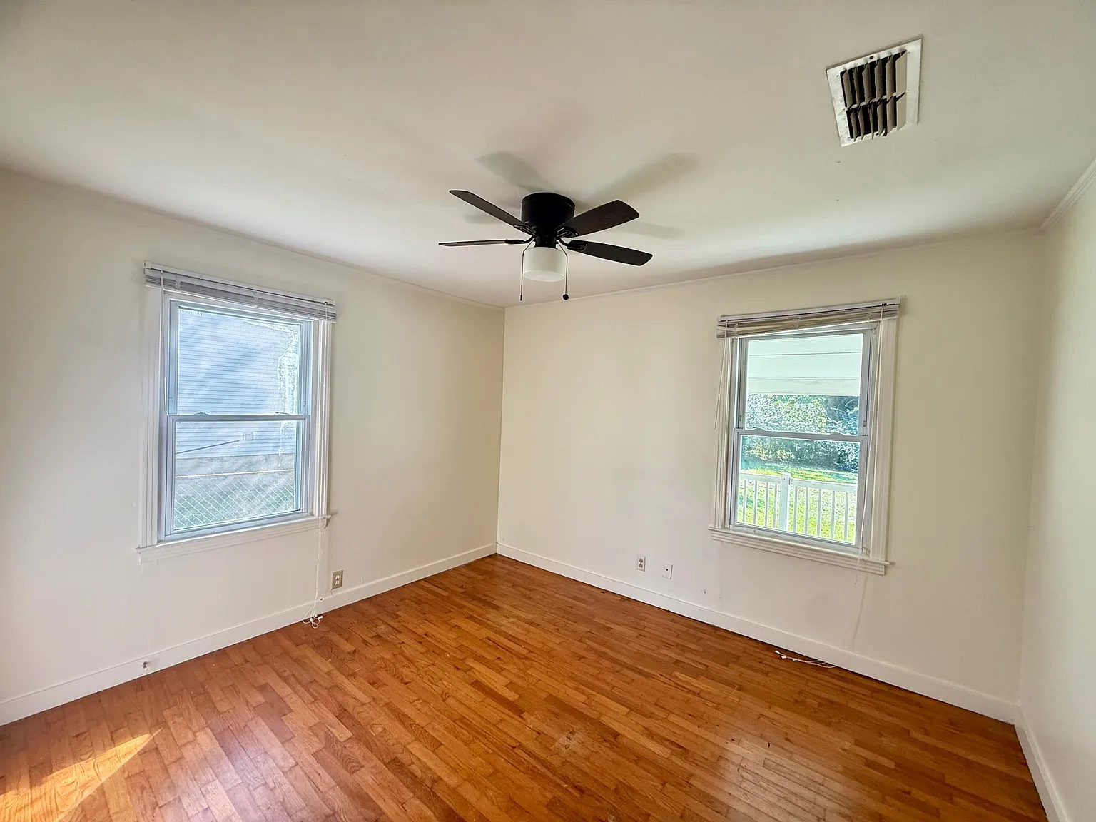 2 bed, 816 sqft, $1,200 — Photo 4