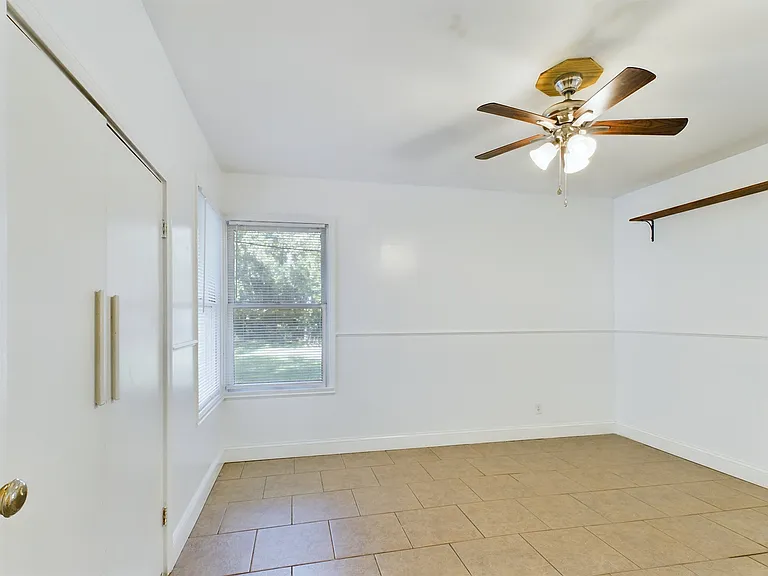 1106 Milner Dr — Photo 9