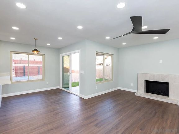 4th image of 197 Parkcreek Ct
