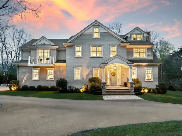 24 Dolan Ln, Cohasset, MA 02025