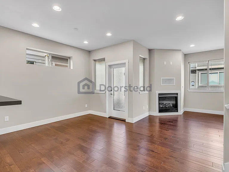 23418 55th Ave W #B — Photo 7