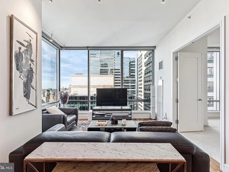 1414 S Penn Sq #34G