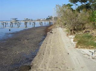 5017 Soundside Dr, Gulf Breeze, FL 32563