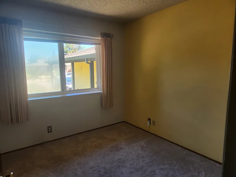 4916 Omar St — Photo 5