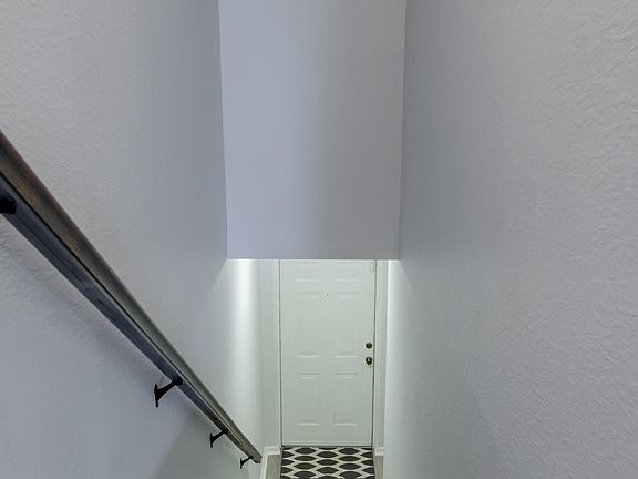 Home For Sale In KENSINGTON OF ROYAL PALM BEACH MINIUM