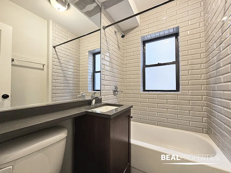 550 W Arlington — Photo 18