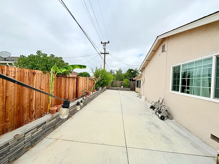 42571 Fontainebleau Park Ln — Photo 37