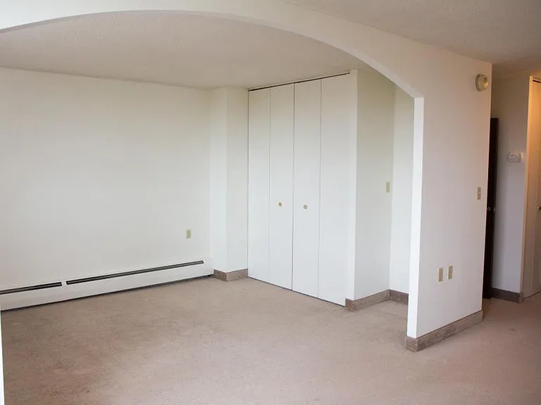 Rivergate Apartments — Photo 17