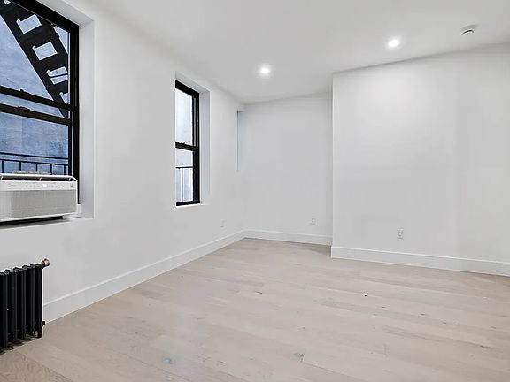 5th image of 300 W 21st St APT 67