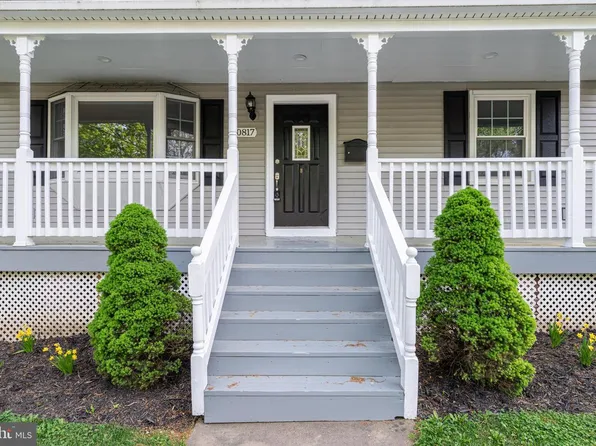 10817 Scott Dr, Fairfax, VA 22030