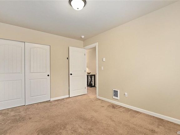 4th image of 18527 12th Ave E