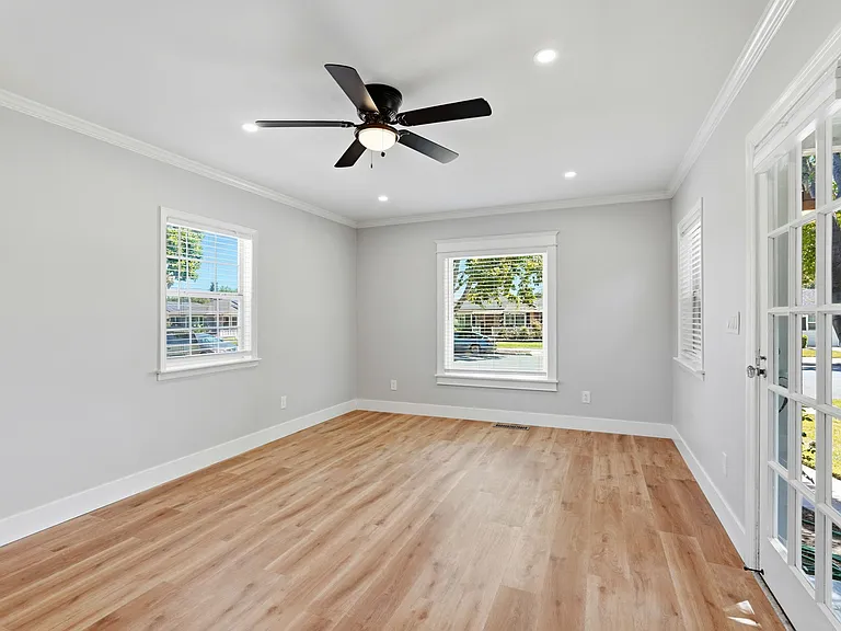 2291 Cottle Ave — Photo 7