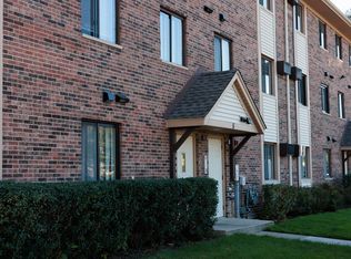 5 Echo Ct APT 12, Vernon Hills, IL 60061
