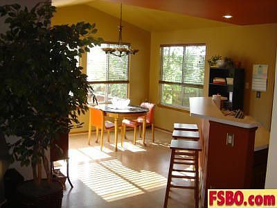 Kitchen Island/Dining Room