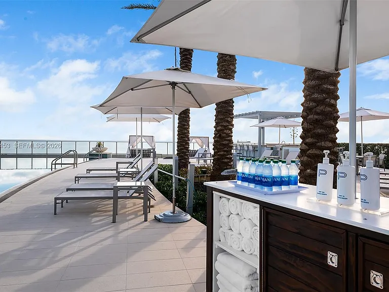 701 N Fort Lauderdale Beach Blvd #1504 — Photo 37