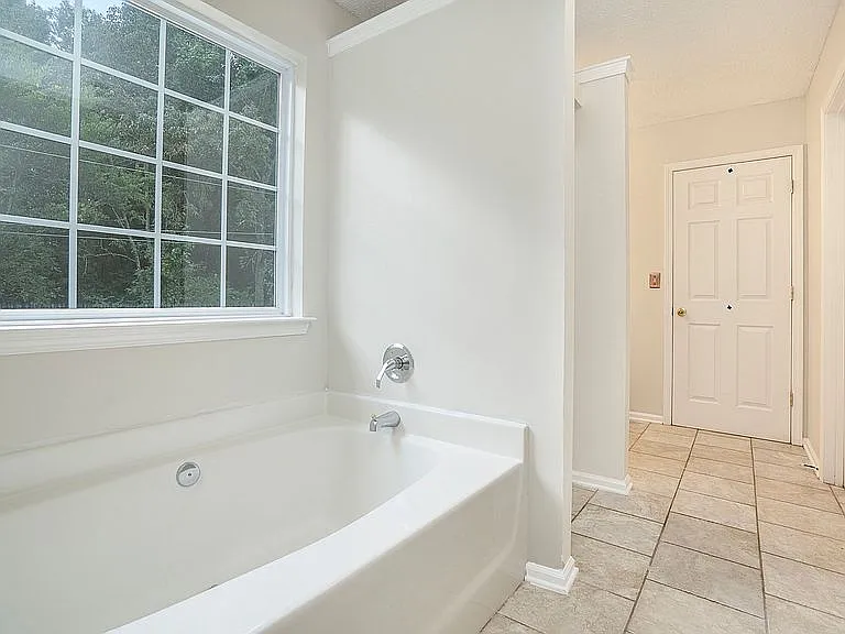 Viola Ln, Monroe — Photo 1