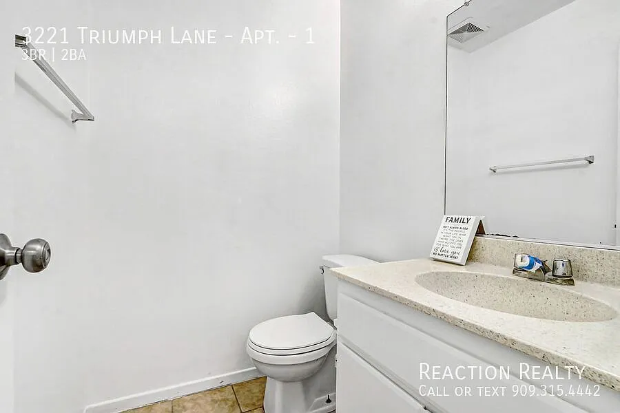 Spacious 3-Bedroom Condominium in Desirable Ontario Neighborhood — Photo 4