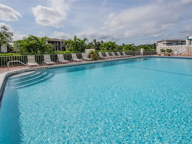 401 Golden Isles Dr #1011 — Photo 42
