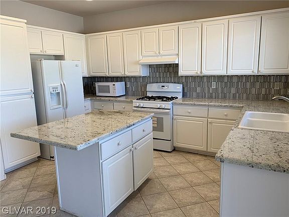5th image of 3012 Noblesville Ct