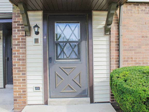 2nd image of 5843 Cambridge Cir