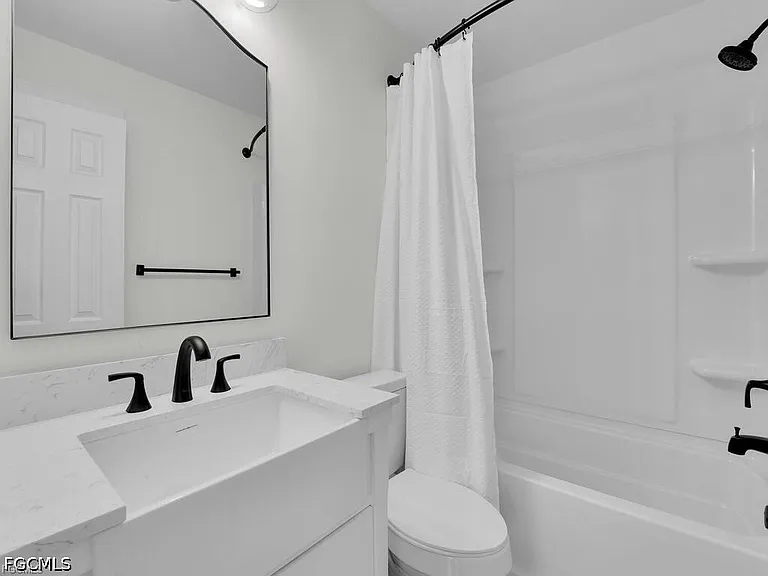 2224 Aldridge Ave — Photo 15