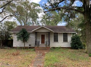 700 Bishop Ln N, Mobile, AL 36608