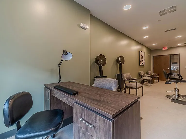 Shannon Reserve 55+ Apartments — Photo 25