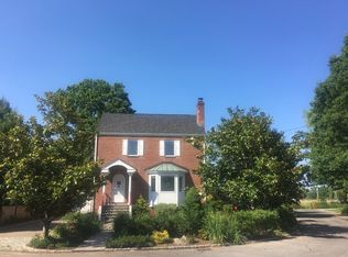 25 Old Colony Dr, Larchmont, NY 10538