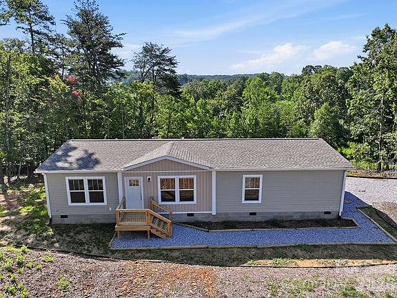 2nd image of 90 S Cascades Dr